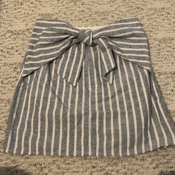 Altar’d State striped mini skirt - Picture 2 of 3